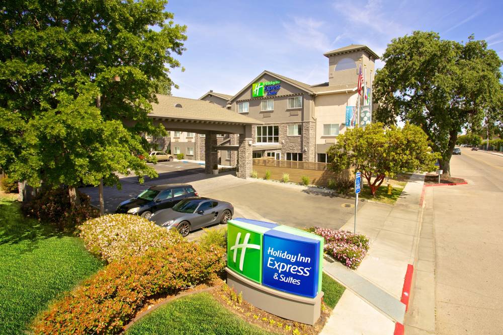 Holiday Inn Exp Ste Paso Roble