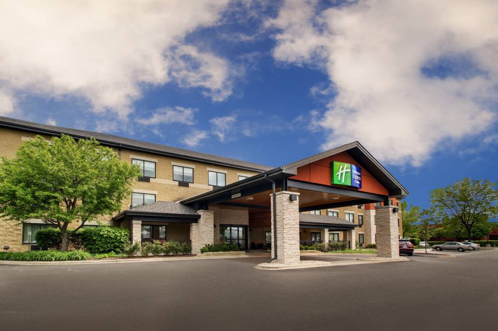 Holiday Inn Exp Stes Aurora