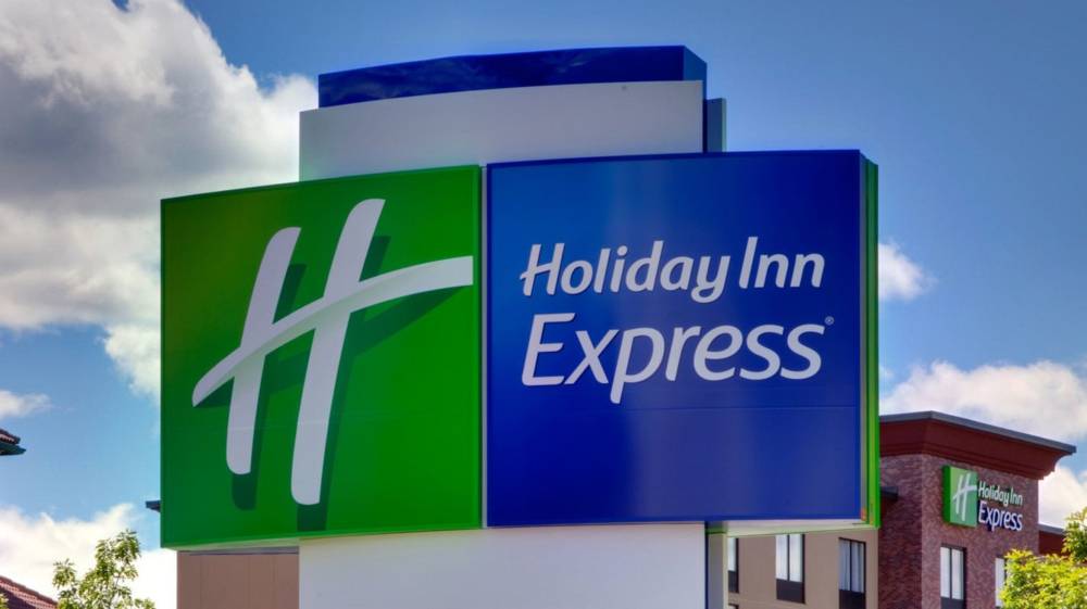 Holiday Inn Exp Stes Bronx - Zoo Area By