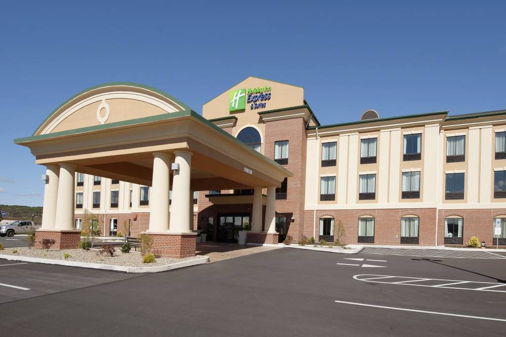 Holiday Inn Exp Stes Clearfield