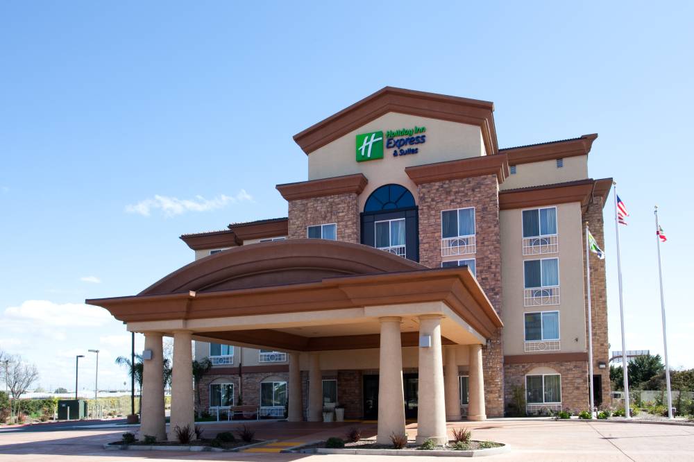 Holiday Inn Exp Stes Fresno S