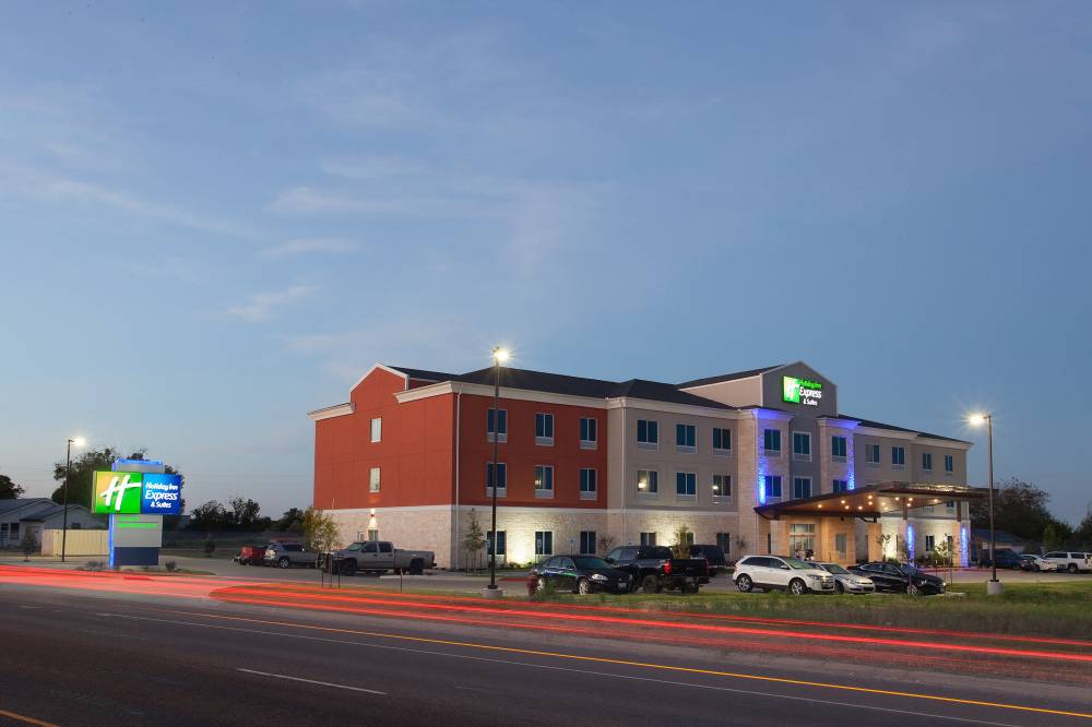 Holiday Inn Exp Stes Gatesville