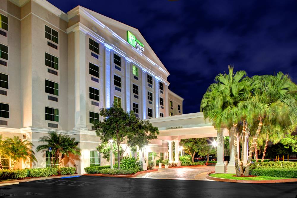Holiday Inn Exp Stes Kendall