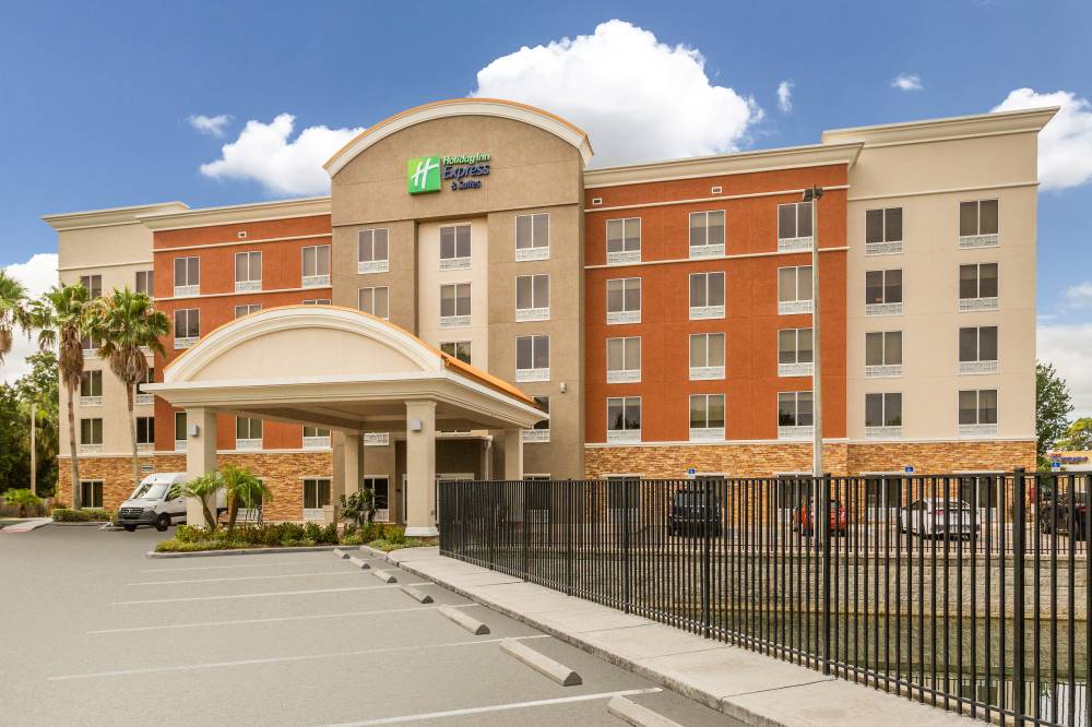 Holiday Inn Exp Stes Largo Clw