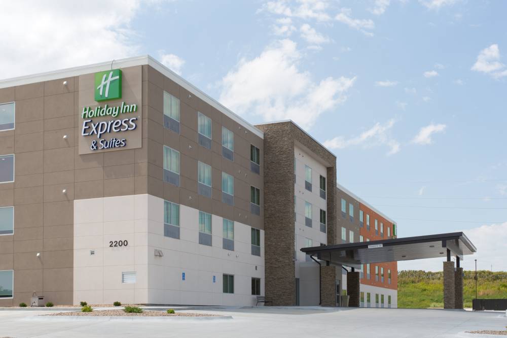 Holiday Inn Exp Stes North