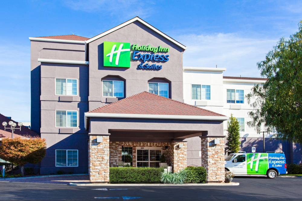 Holiday Inn Exp Sts Oakland-airport