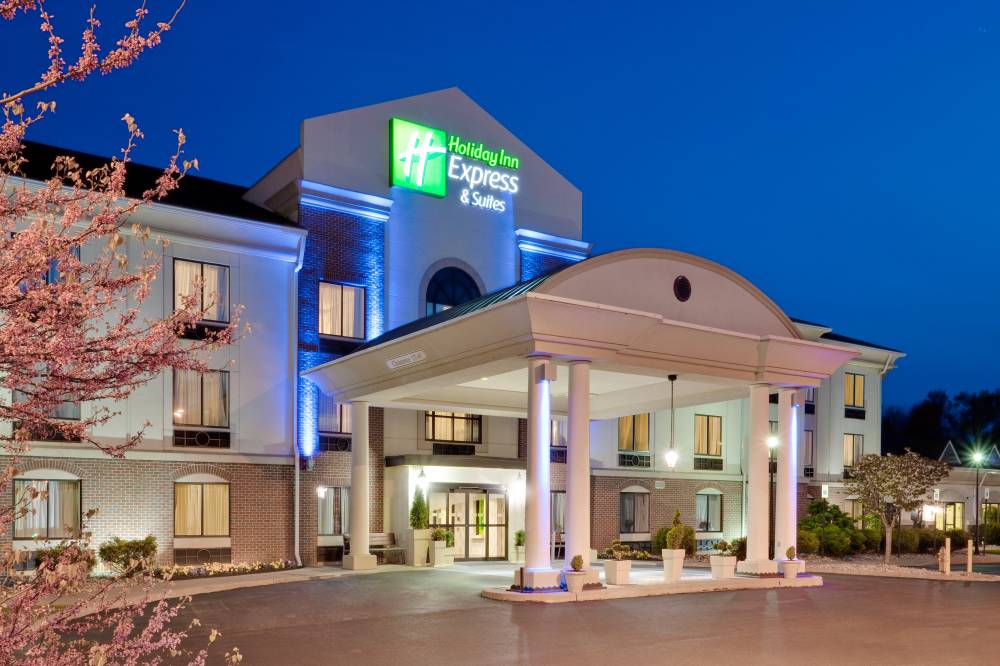 Holiday Inn Exp Suites Easton