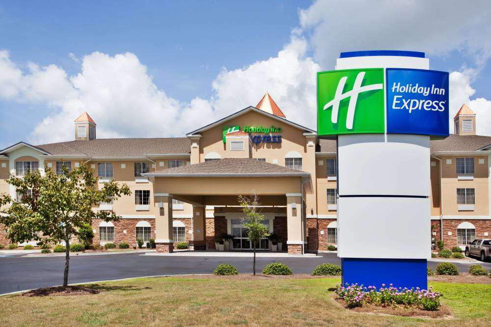 Holiday Inn Express Airport