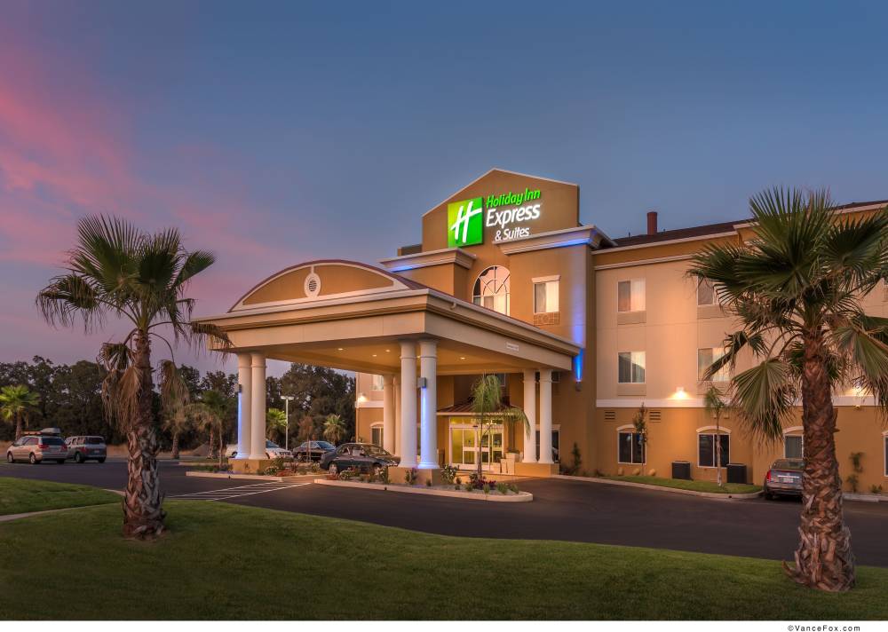 Holiday Inn Express And Suites Red Bluff-south Reddi