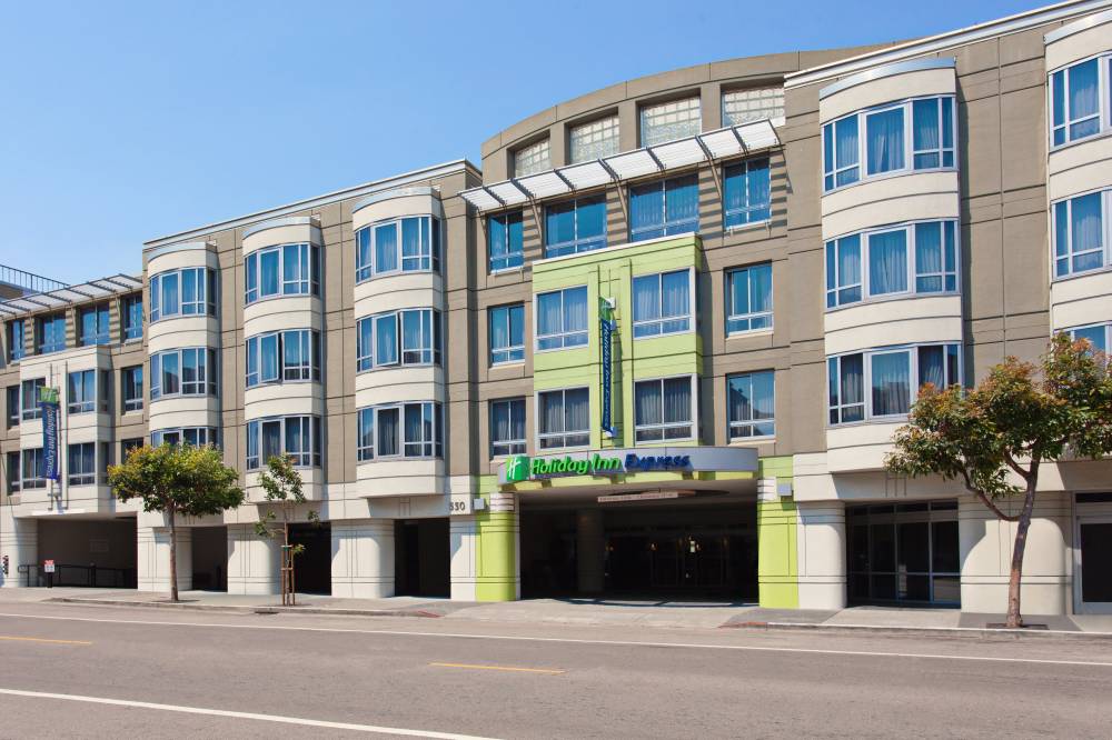 Holiday Inn Express & Suites San Francisco Fisherm
