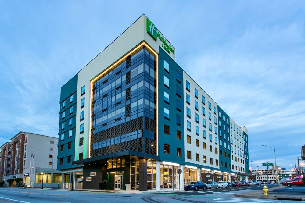 Holiday Inn Hotel And Stes Downtown