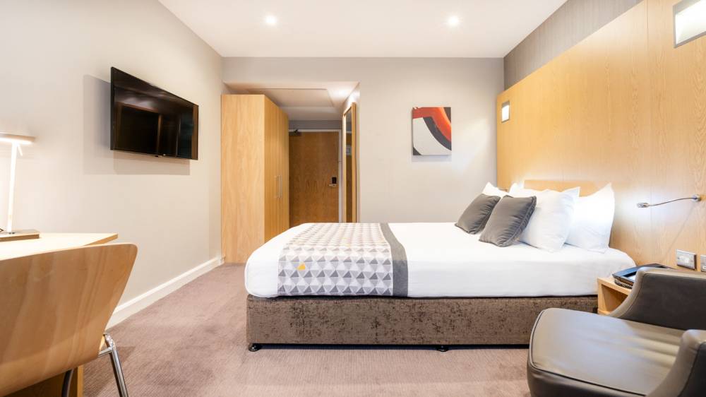 Holiday Inn Luton Airport