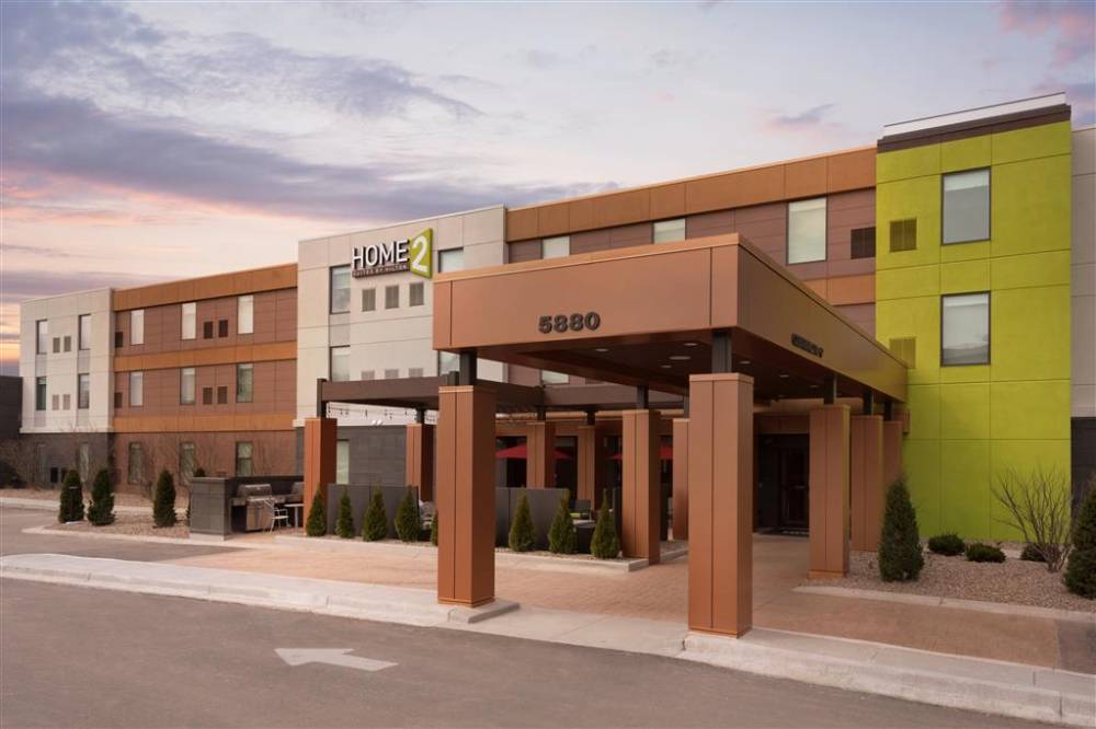 Home2 Suites By Hilton Milwaukee Airport