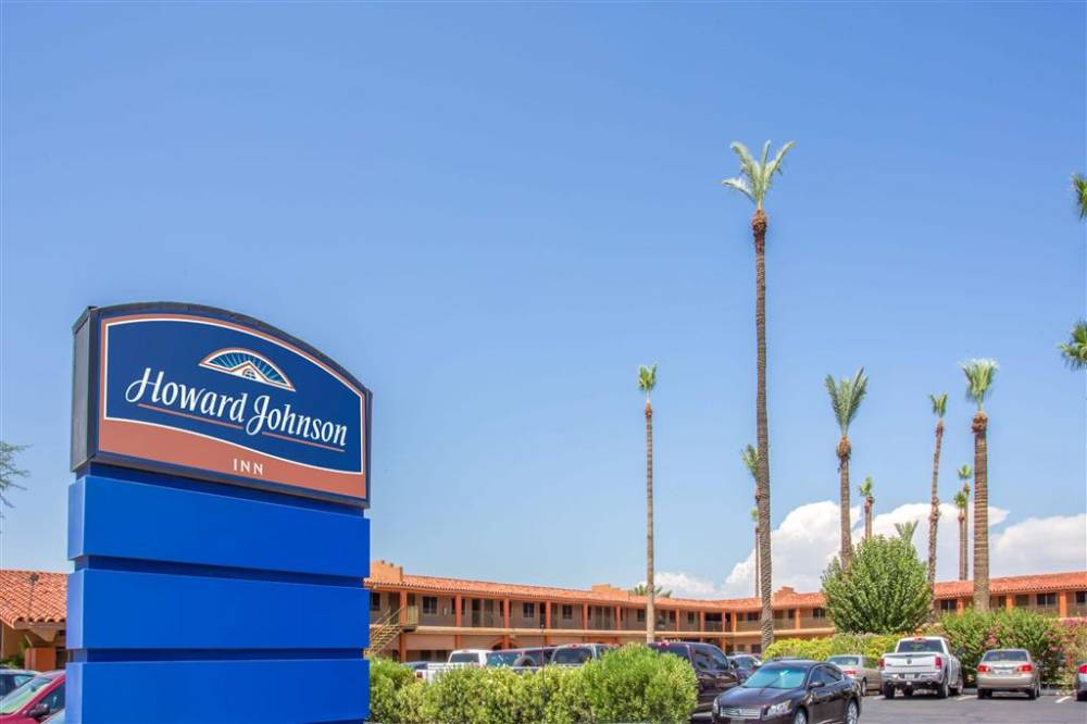 Howard Johnson By Wyndham Phoenix Airport/downtown Area