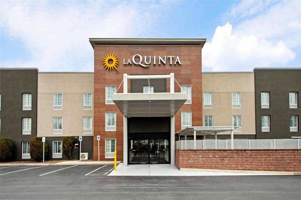 La Quinta Inn Ste New Cumberla