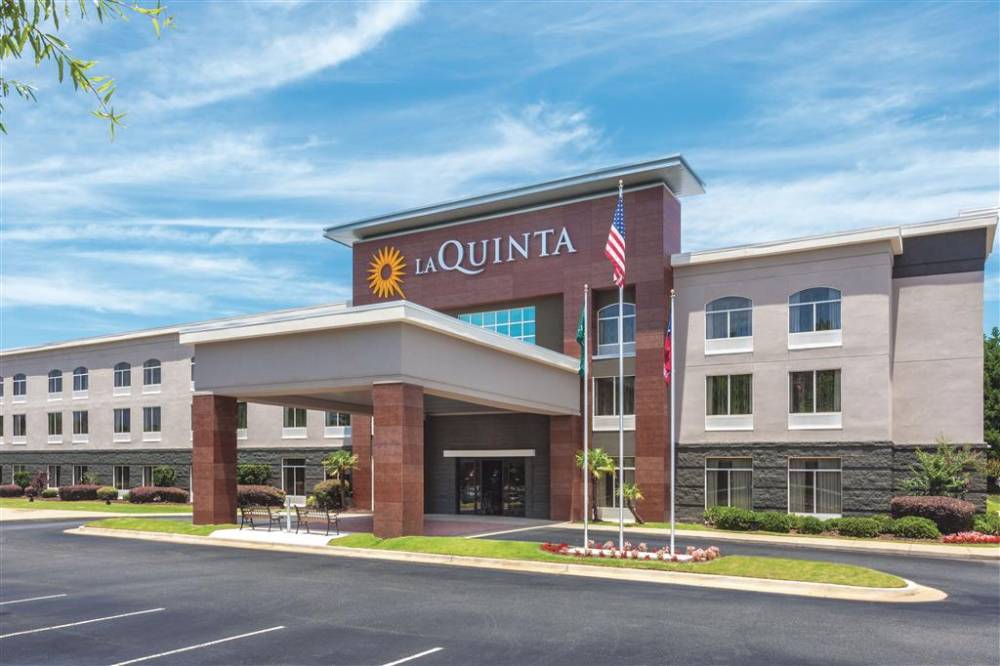 La Quinta Inn & Suites By Wyndham Columbus North