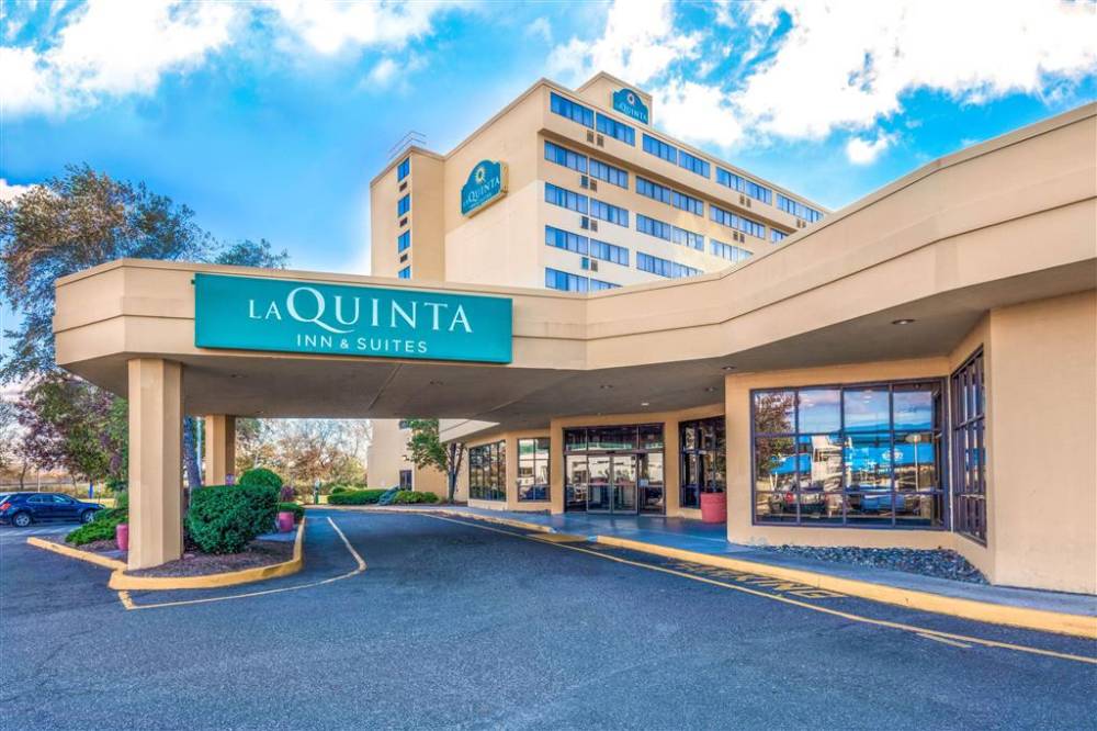 La Quinta Inn & Suites By Wyndham Secaucus Meadowlands