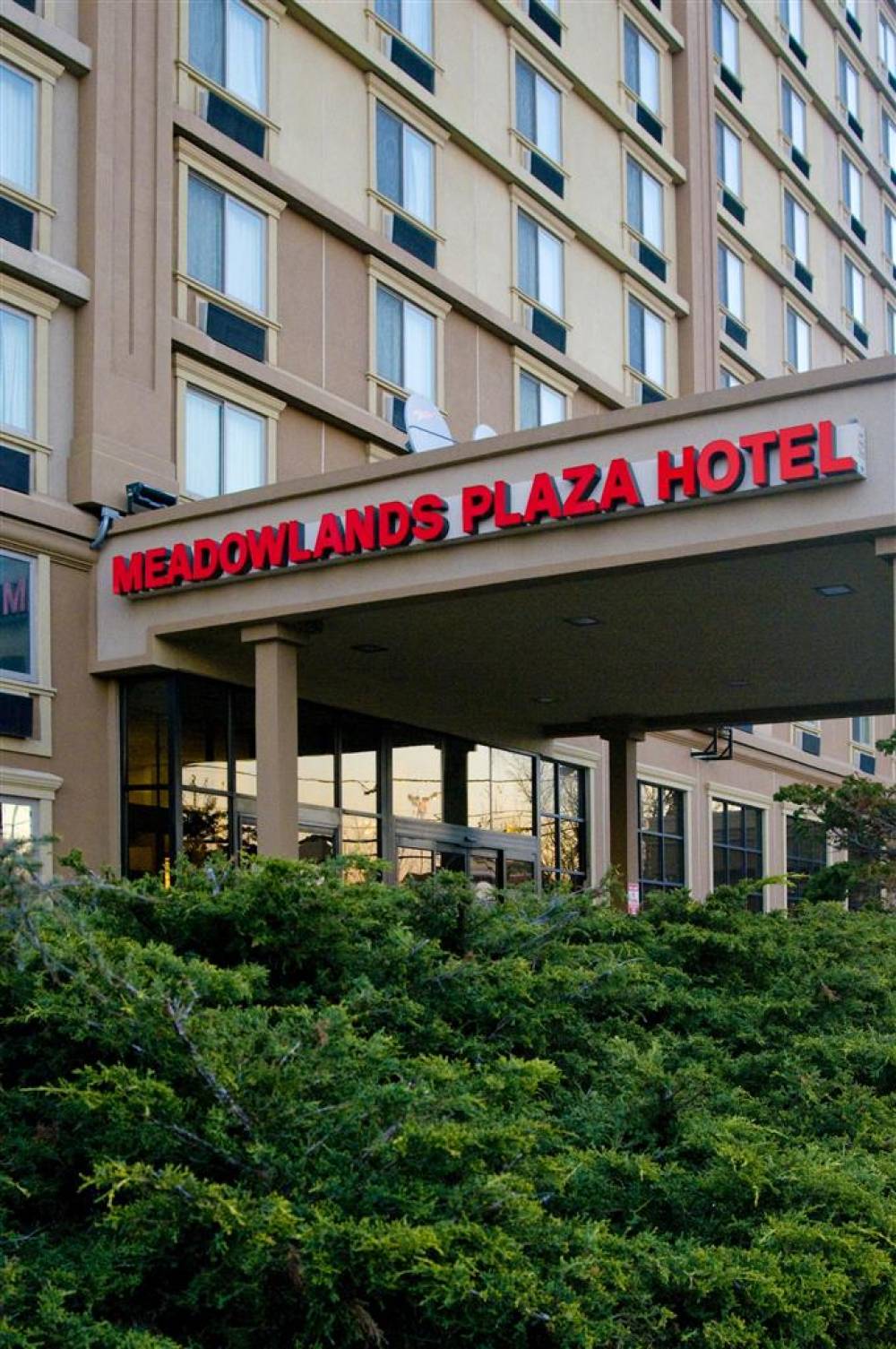Meadowlands Plaza Hotel