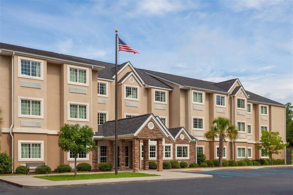Microtel Fort Jackson