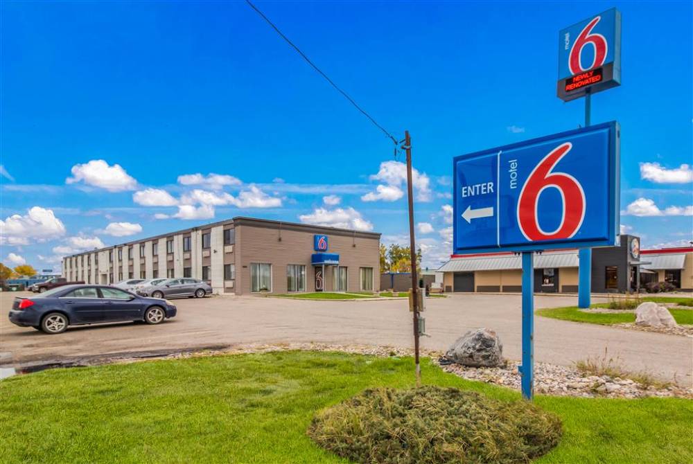 Motel 6  Fargo, Nd  West Acres/north Fargo 