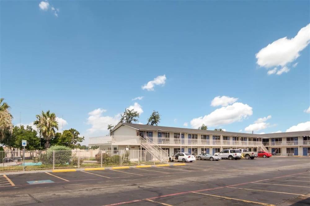 Motel 6 Fort Worth Seminary