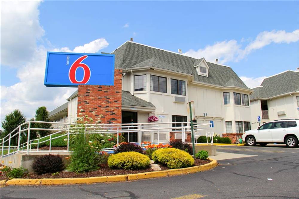 Motel 6 - Hartford