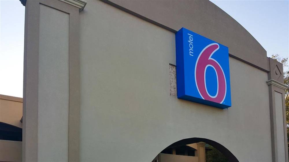 Motel 6 Little Rock