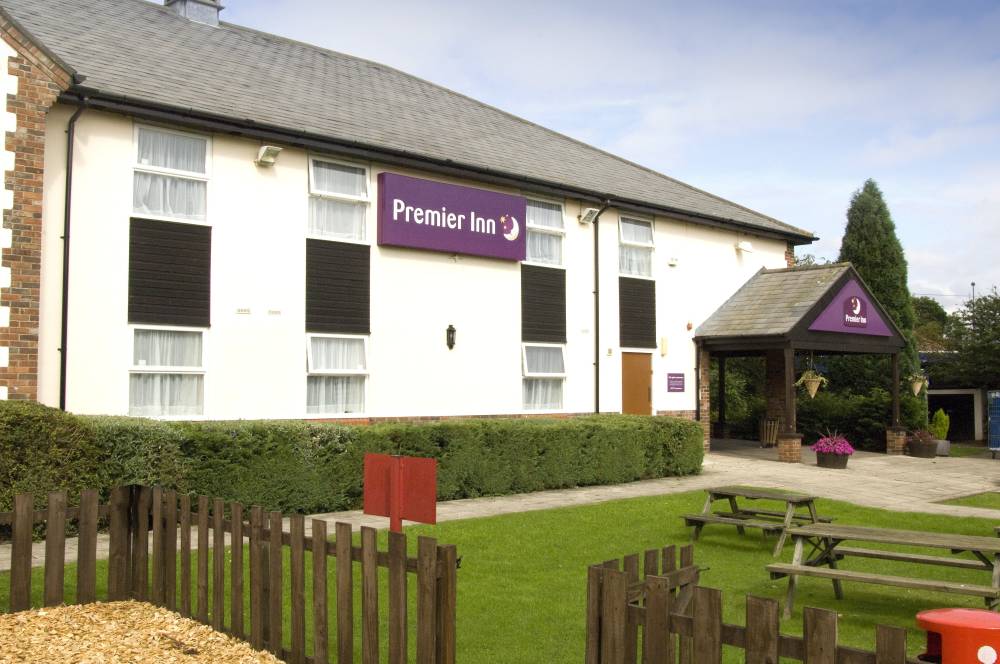Newcastle Airport (south)