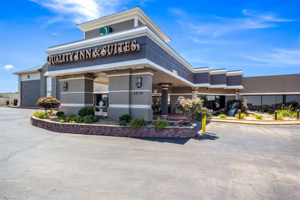 Quality Inn And Suites Kansas City - Independence I-70 East