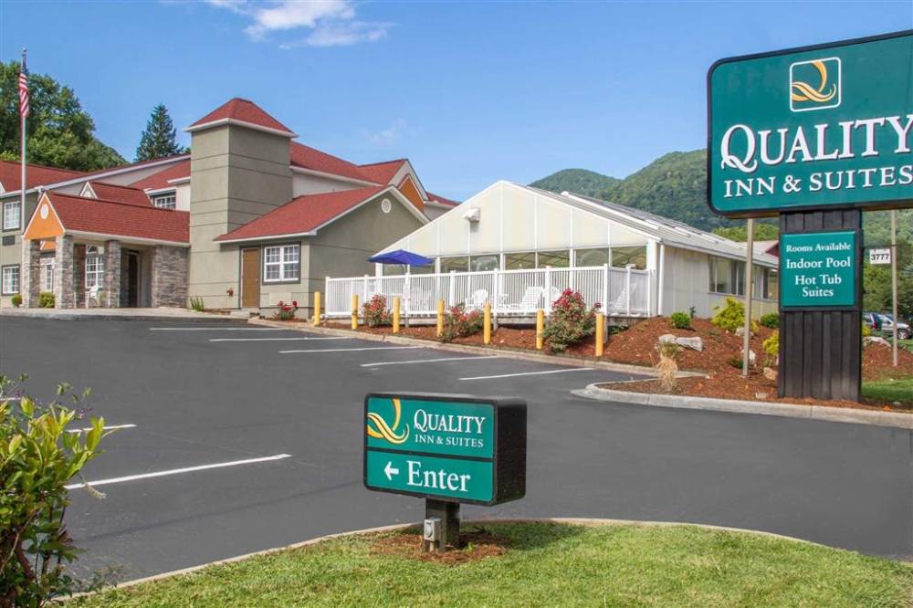 Quality Inn And Suites Maggie Valley - C