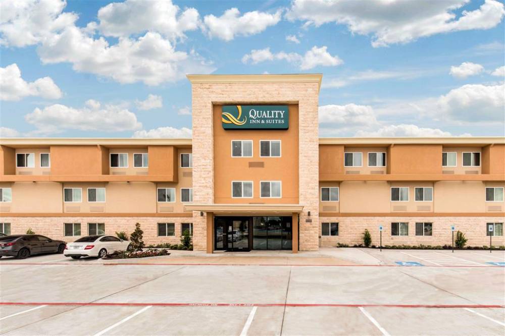 Quality Inn And Suites Plano East Richar