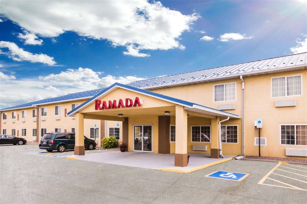 Ramada By Wyndham Sioux Falls
