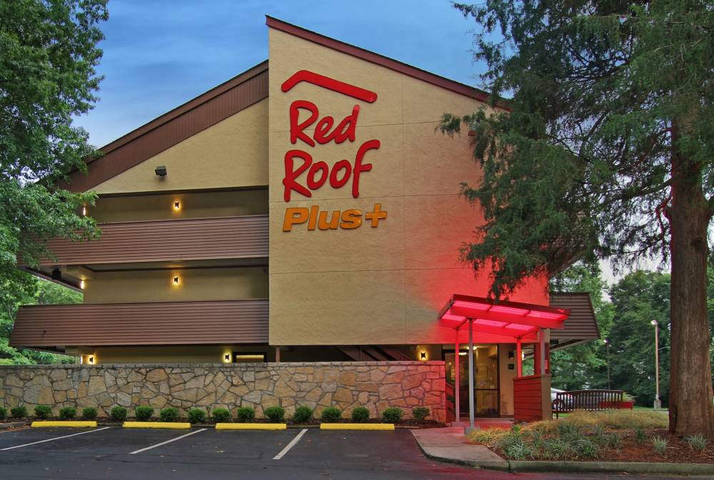 Red Roof Plus Atlanta-buckhead 