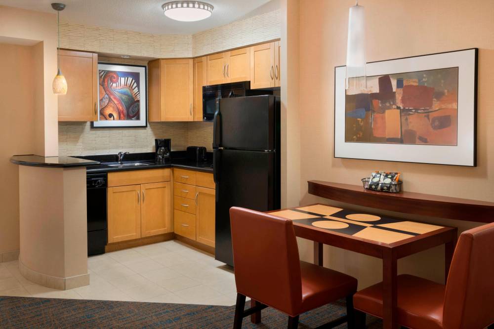 Residence Inn By Marriott Toronto Downtown Entertainment District