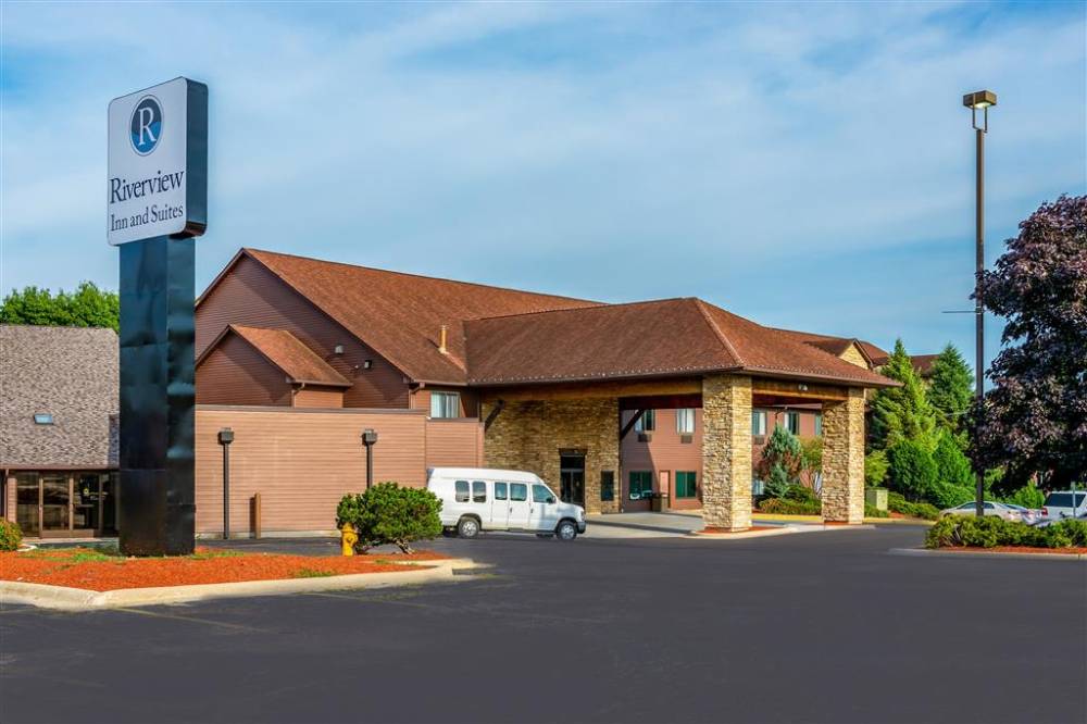 Riverview Inn And Suites Ascend Hotel Co
