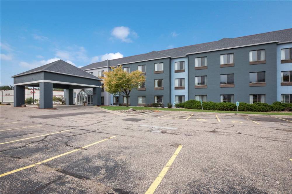Rodeway Inn And Suites Stevens Point