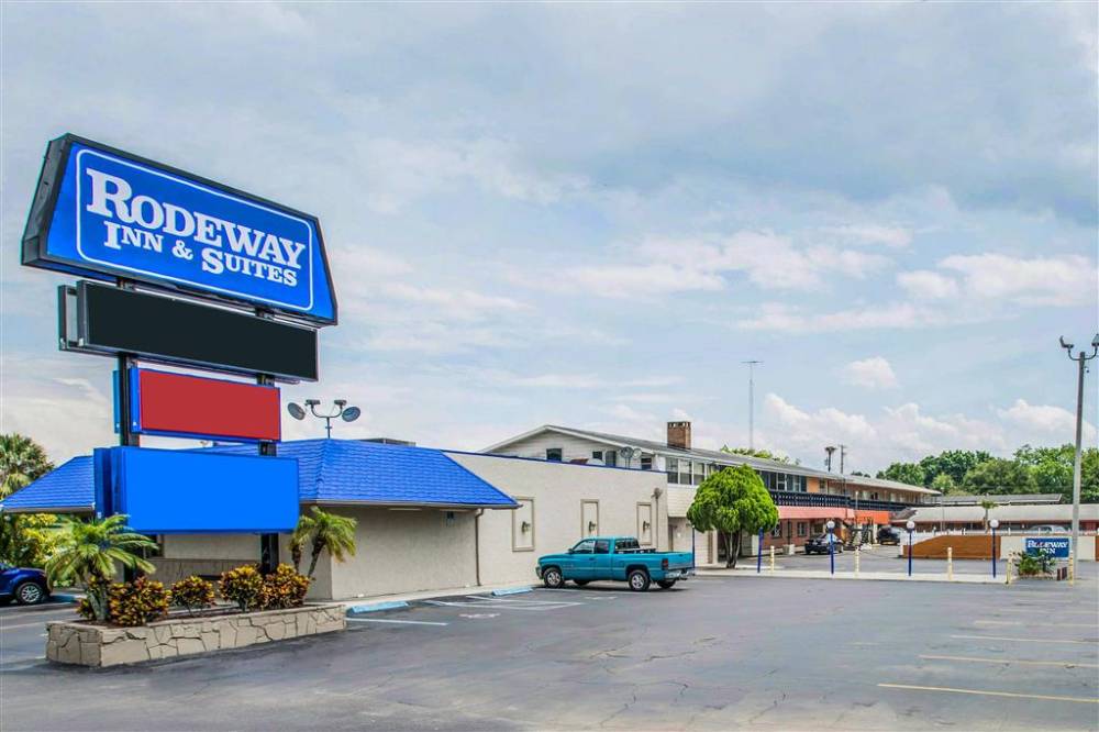 Rodeway Inn And Suites Winter Haven Chai