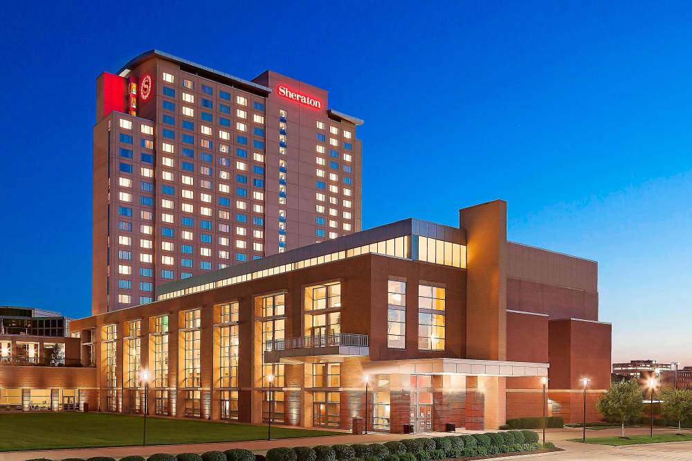 Sheraton Overland Park Hotel At The Convention Center
