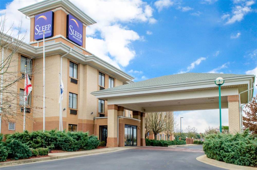 Sleep Inn And Suites East Chase