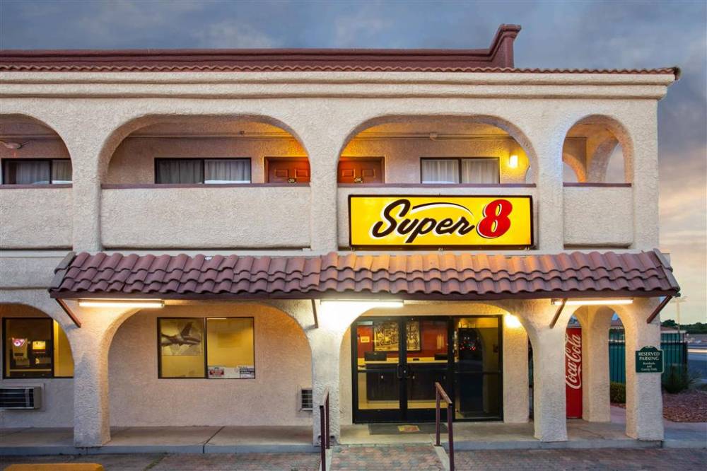 Super 8 By Wyndham Las Vegas Nellis Afb Area