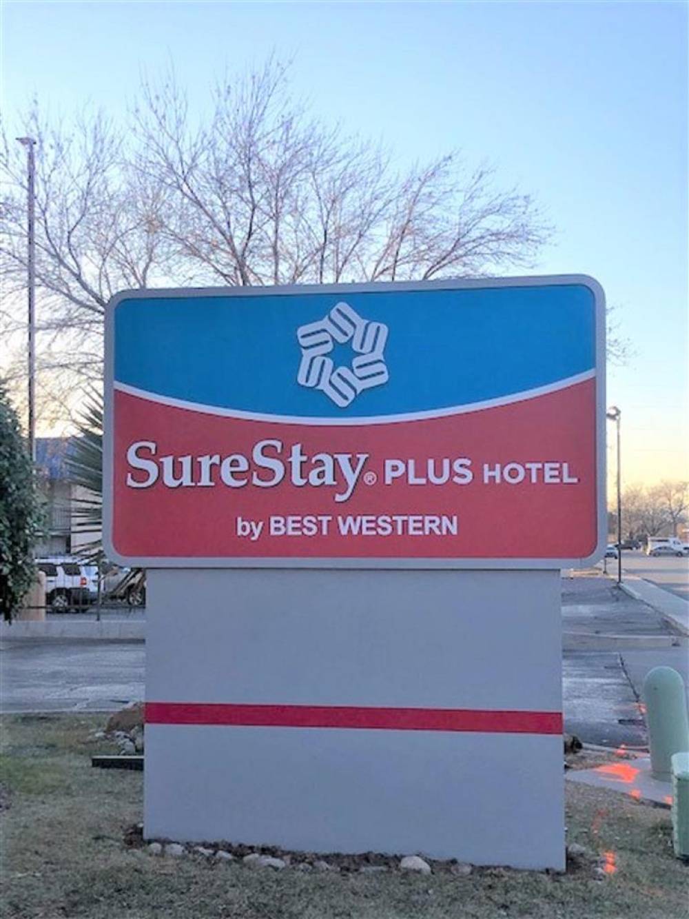 Surestay Plus Hotel By Best Western Albuquerque I40 Eubanks