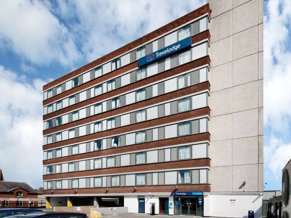 Travelodge Altrincham Central