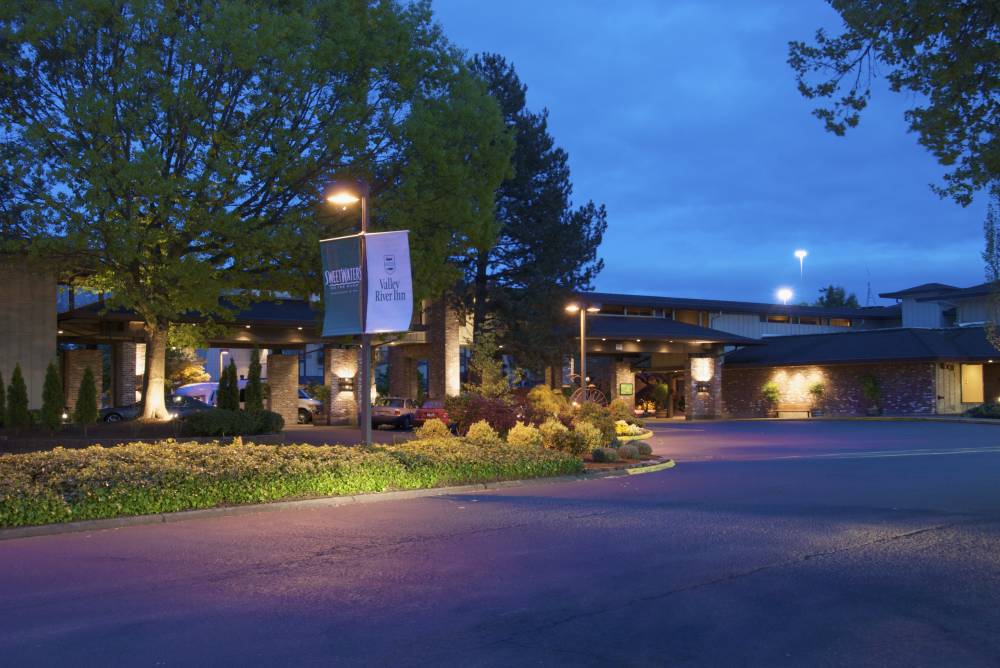 Valley River Inn