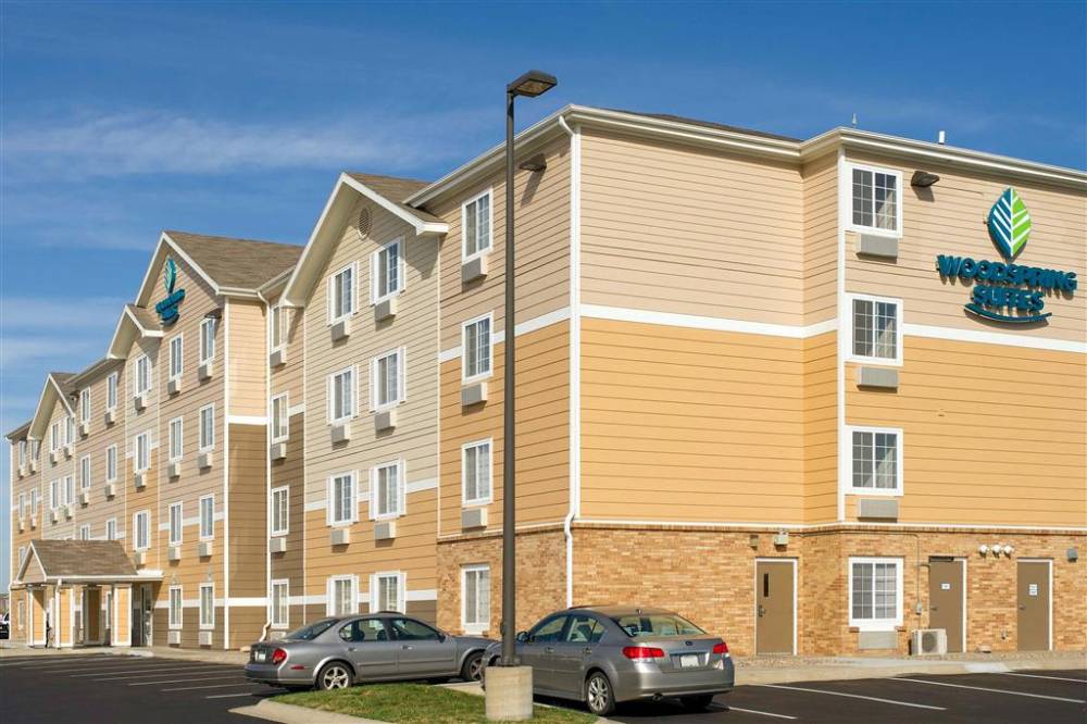 Woodspring Suites Lincoln Northeast I-80